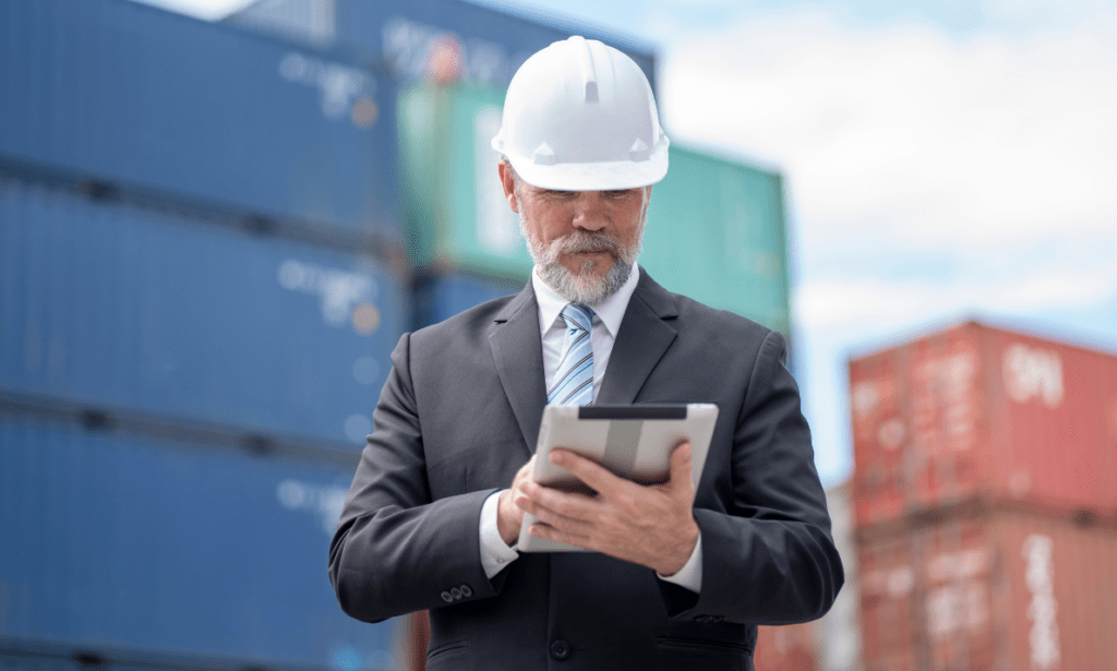 Navigeren door internationale logistiek en compliance-uitdagingen
